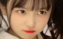 圆脸小姐姐特写,尽显甜美魅力