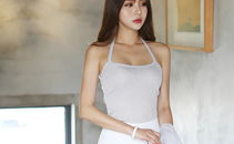 小姐姐低角度,小姐姐的独特风采